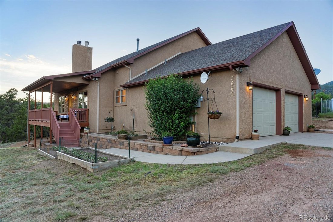 House in Colorado Springs, Colorado, United States 4 - 16794438