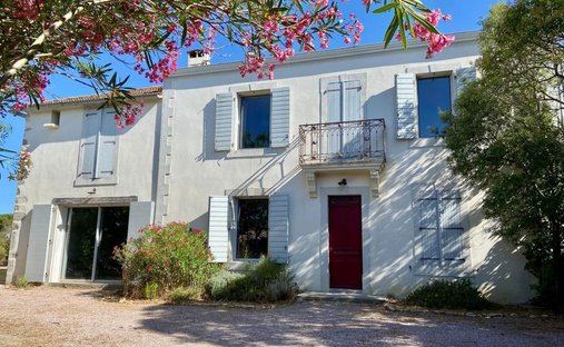 A Listed Property Overlooking The Pyrenees And The Aude Valley