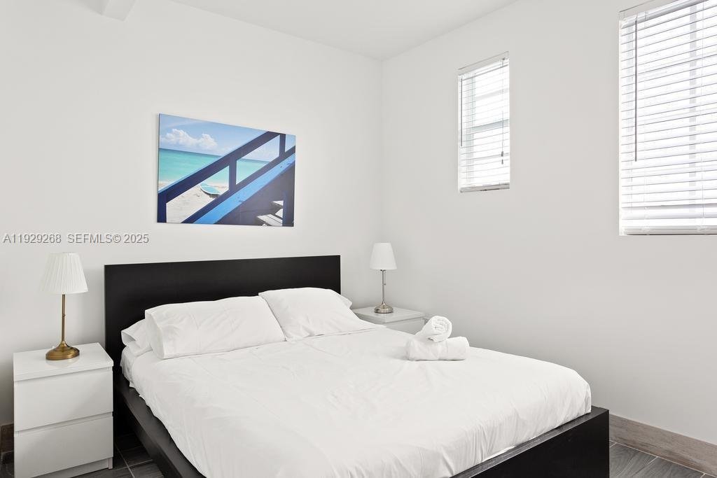 Miami Beach, Florida, United States 4 - 16792233