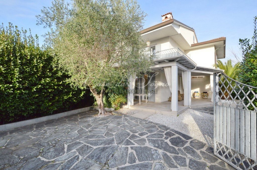 Villa in Center, Forte dei Marmi, Tuscany 1 - 16786716