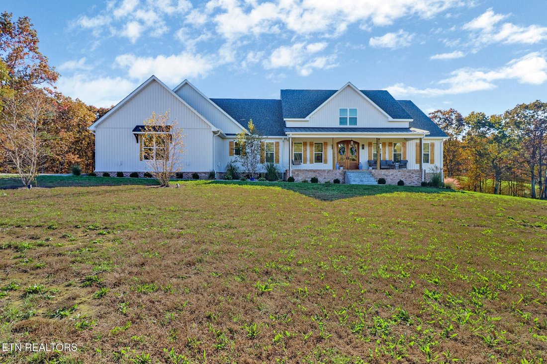 House in Jamestown, Tennessee, United States 1 - 16791860