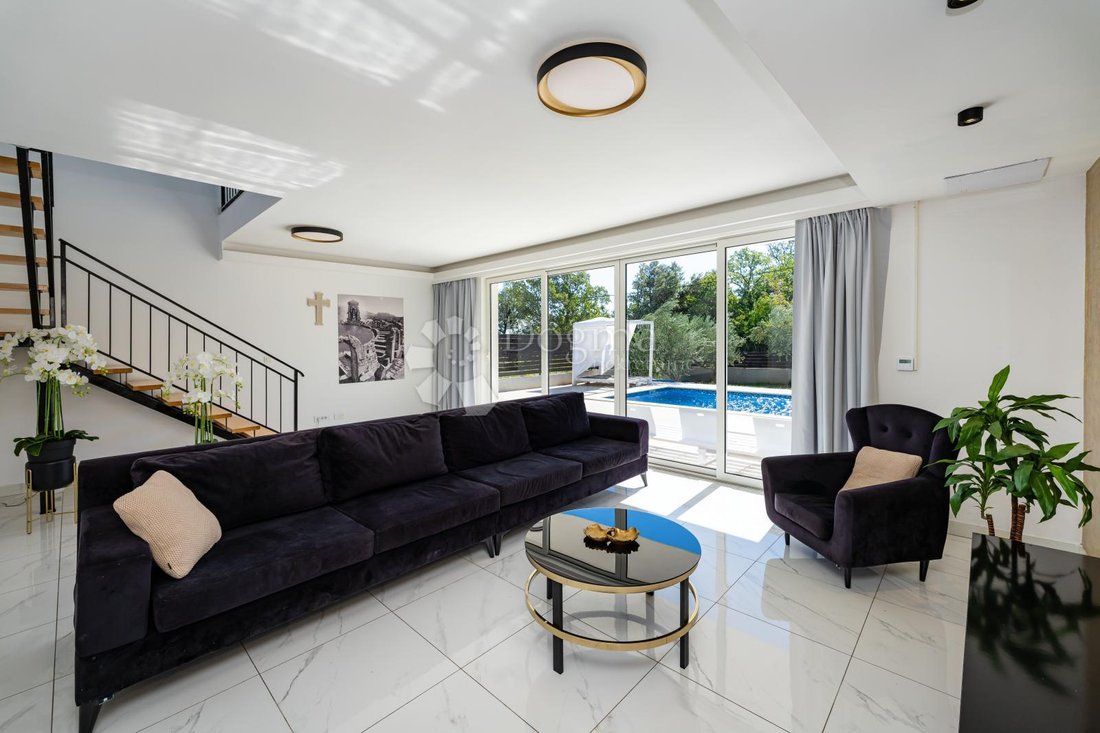 House in Kastel Novi, Split-Dalmatia County, Croatia 4 - 16792507