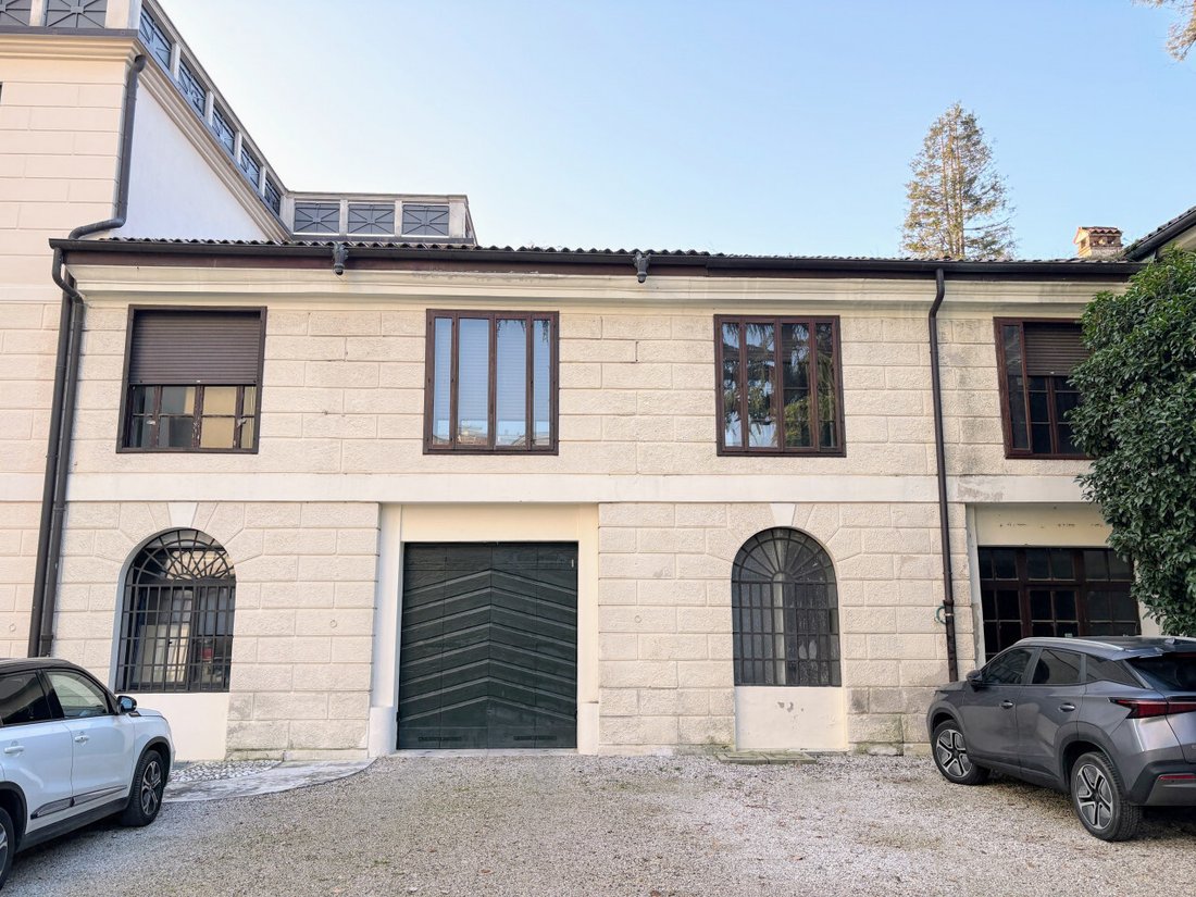 Villa in Thiene, Veneto, Italy 3 - 16793011