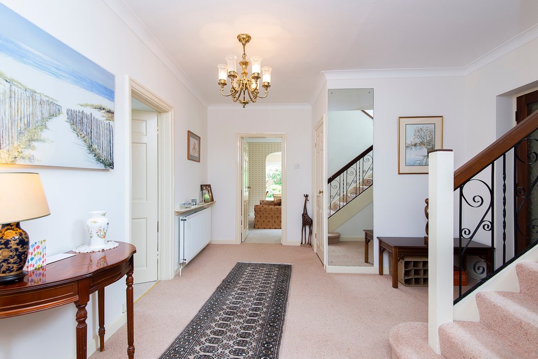 House in Coombe, Royal Borough of Kingston upon Thames, England 4 - 16786402