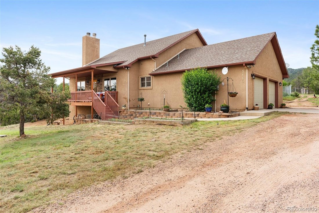 House in Colorado Springs, Colorado, United States 5 - 16794438
