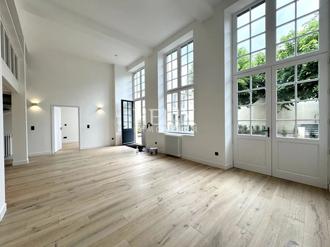 House in Forêt, Saint-Germain-en-Laye, France 1 - 16766724