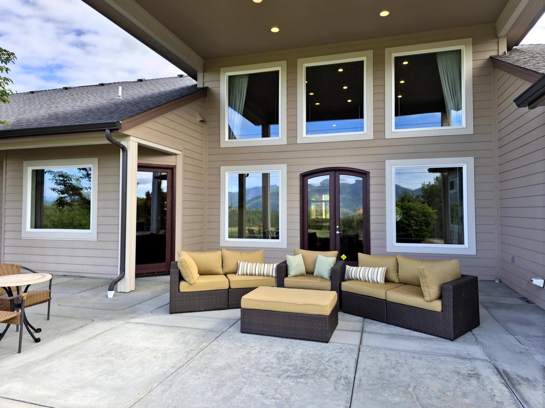 House in Grants Pass, Oregon, United States 3 - 16787170