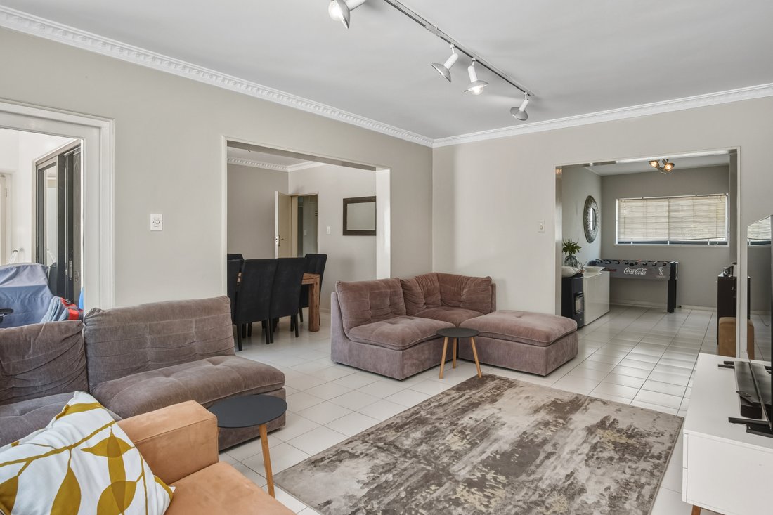 Apartment in Mouille Point, Cape Town, South Africa 4 - 16785653