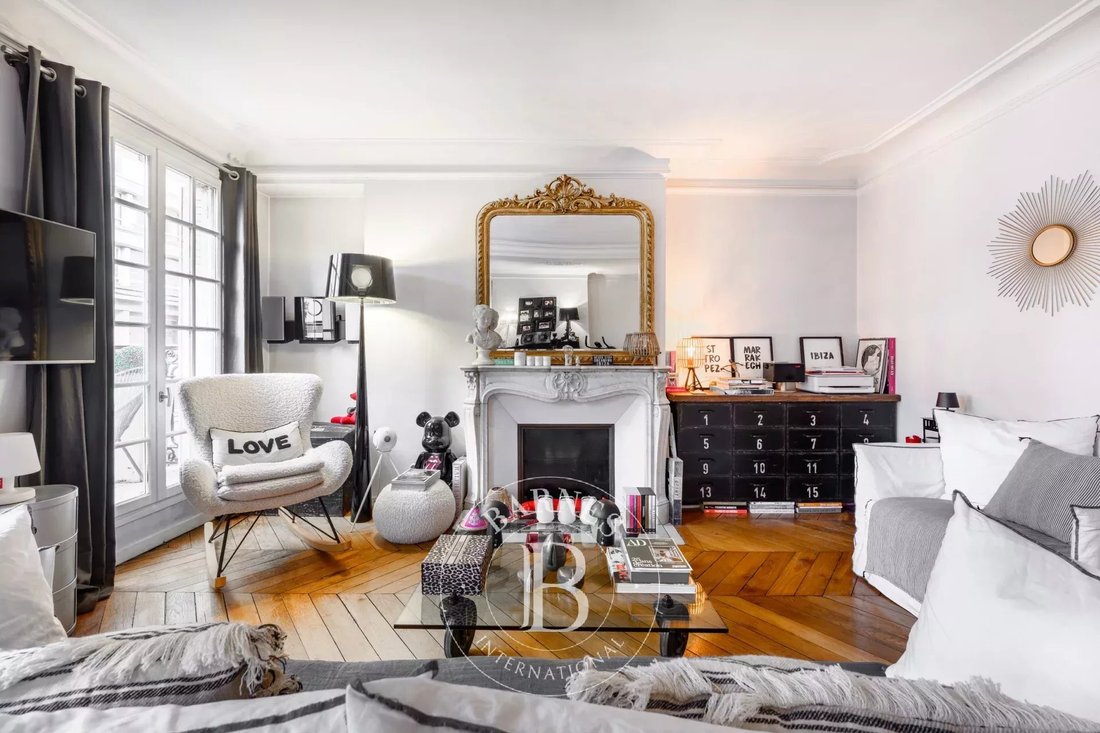 Apartment in Hoche-Friedland, Paris 8e Arrondissement, Paris 1 - 16784561