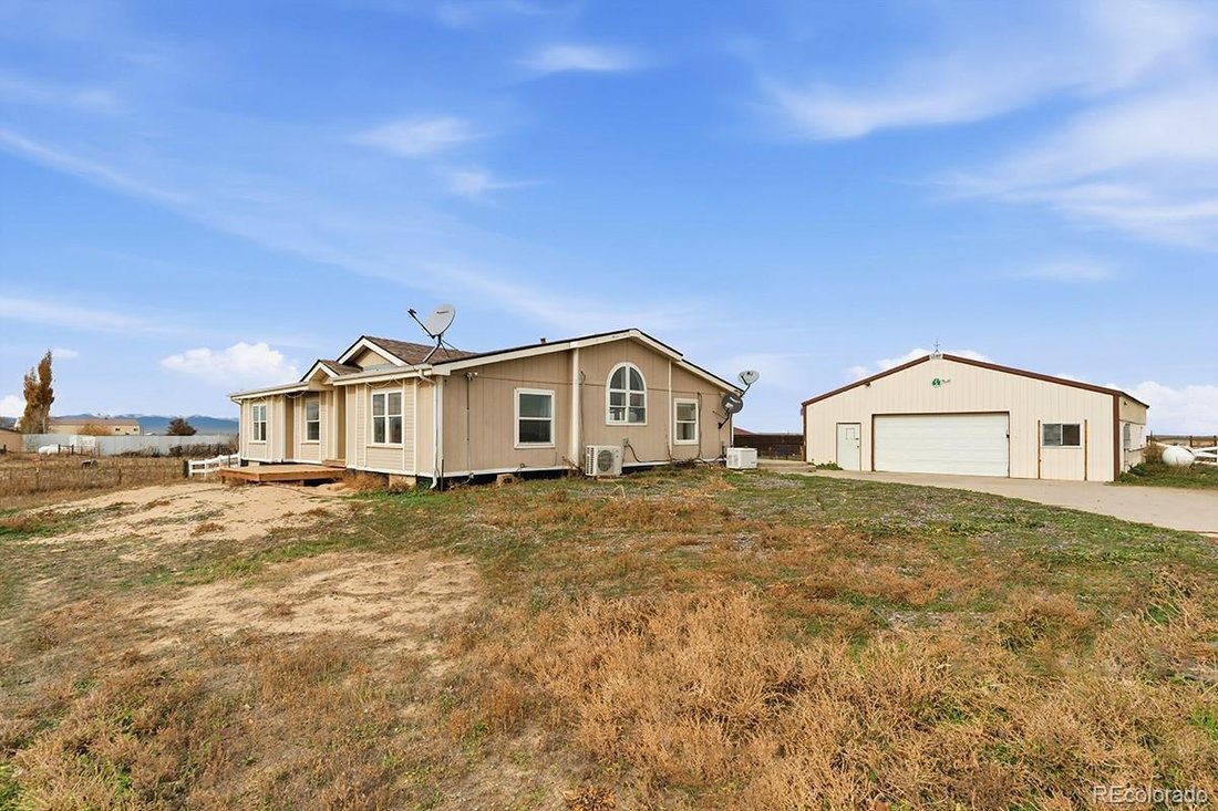 House in Commerce City, Colorado, United States 2 - 16795211
