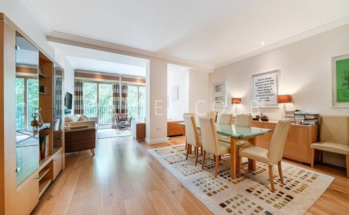 Apartment in Pimlico, Westminster, England 1