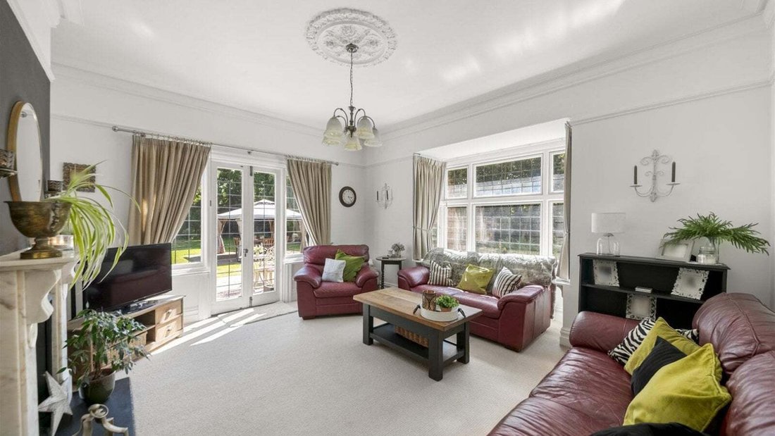 House in Uxbridge, Hillingdon, England 3 - 16786588