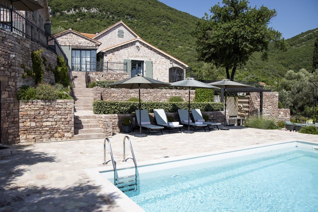 House in Gornja Lastva, Kotor Municipality, Montenegro 1 - 16785136