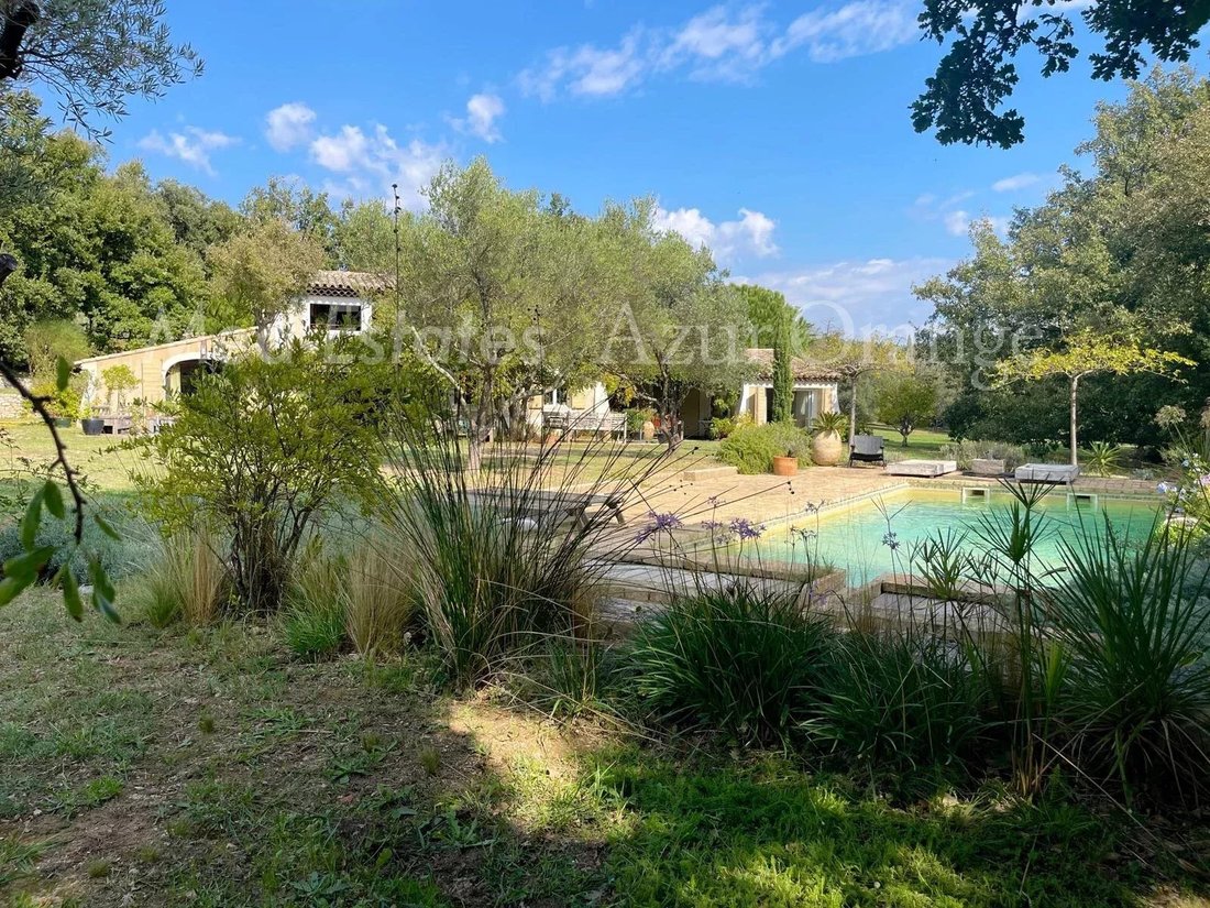 Villa in La Garde-Freinet, Provence-Alpes-Côte d'Azur, France 1 - 16786761