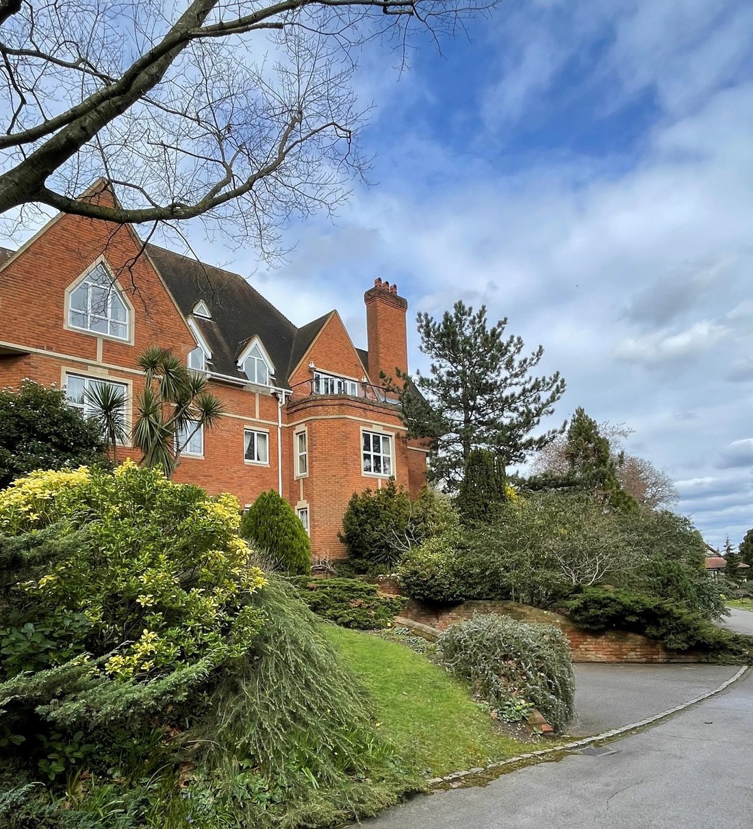 Apartment in Coombe, Royal Borough of Kingston upon Thames, England 3 - 16786605