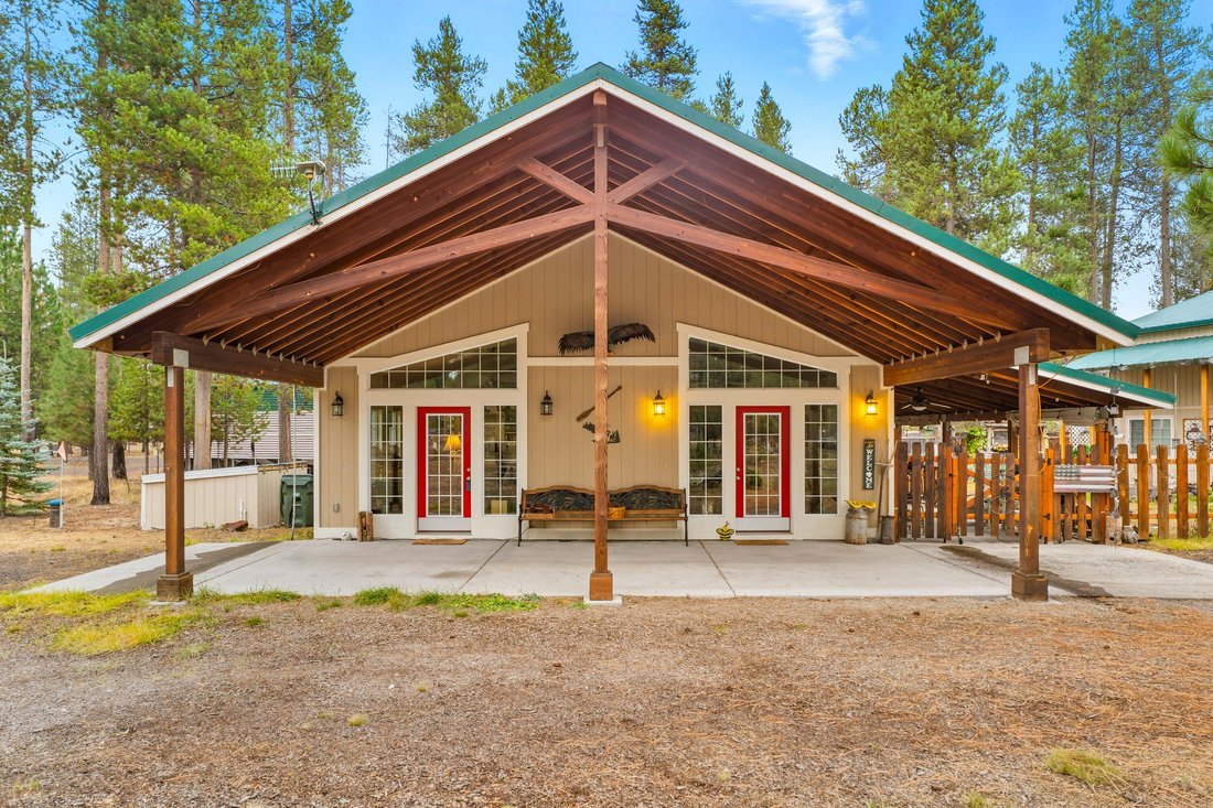 House in La Pine, Oregon, United States 1 - 16787562