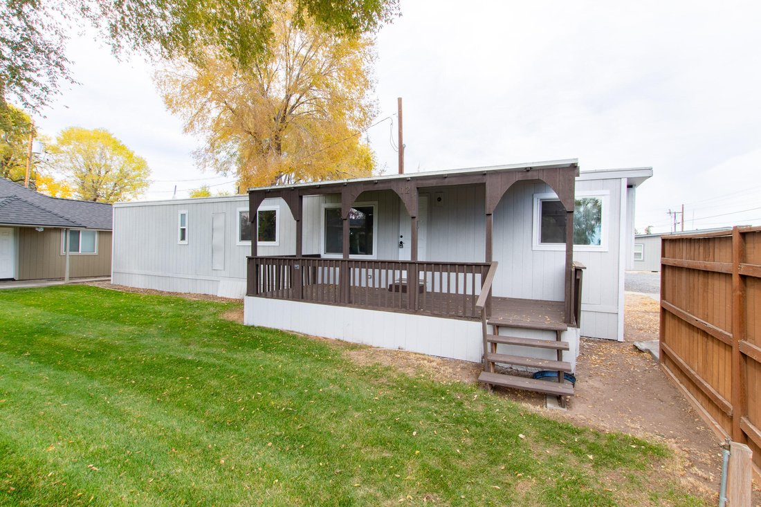 Redmond, Oregon, United States 4 - 16787597