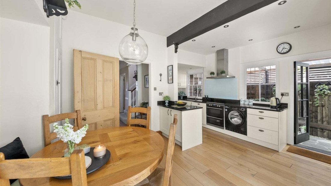 House in Uxbridge, Hillingdon, England 5 - 16786588