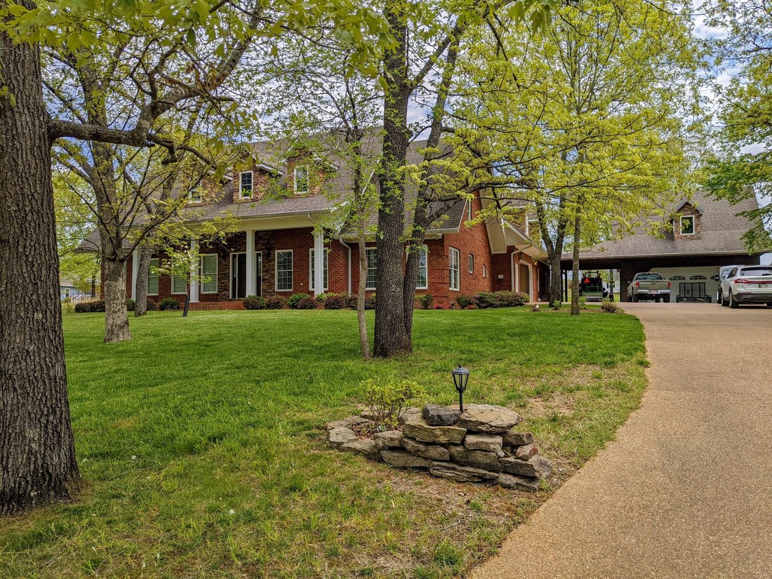 House in Paris, Tennessee, United States 2 - 16791564