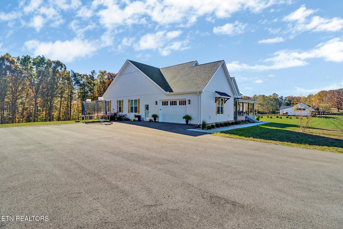 House in Jamestown, Tennessee, United States 4 - 16791860