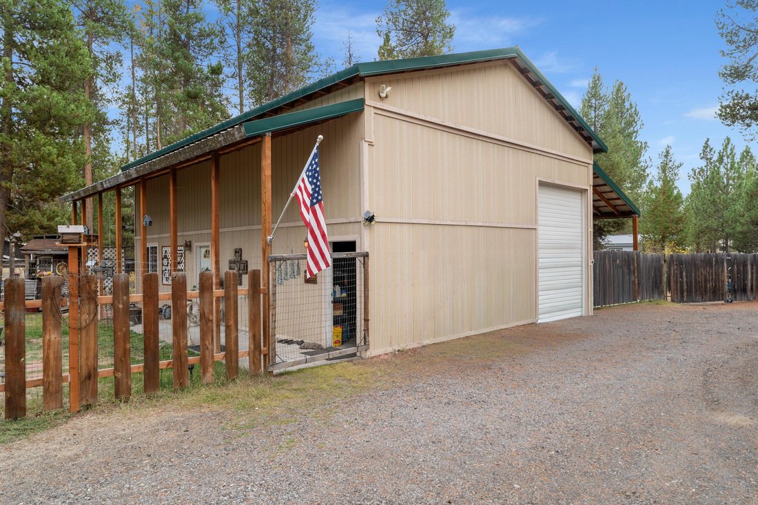 House in La Pine, Oregon, United States 3 - 16787562