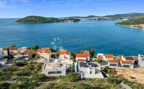 House in Razanj, Sibenik-Knin County, Croatia 1