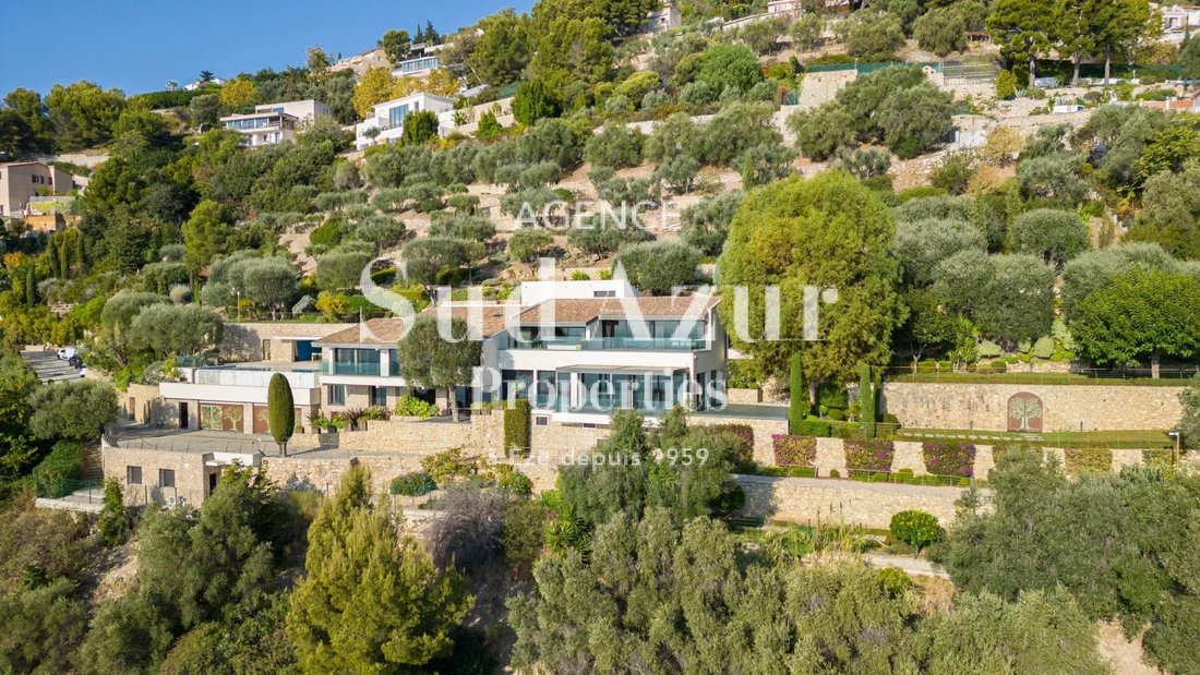 House in Èze, Provence-Alpes-Côte d'Azur, France 2 - 16788181