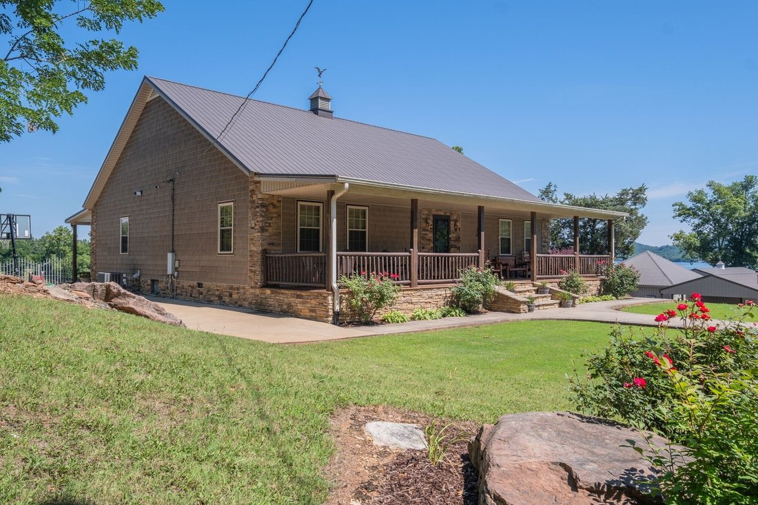 House in Linden, Tennessee, United States 4 - 16788873