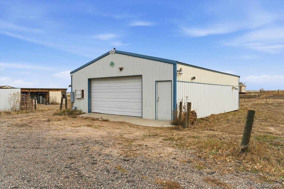 House in Commerce City, Colorado, United States 5 - 16795211