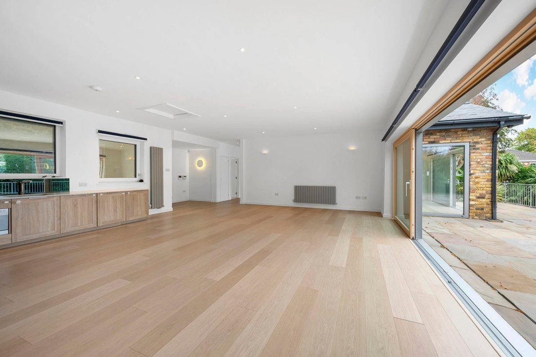 Bungalow in New Malden, Royal Borough of Kingston upon Thames, England 5 - 16786613