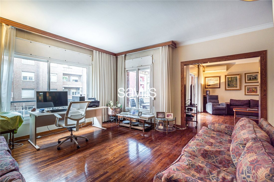 Apartment in Sarrià-Sant Gervasi, Barcelona, Spain 4 - 16785134
