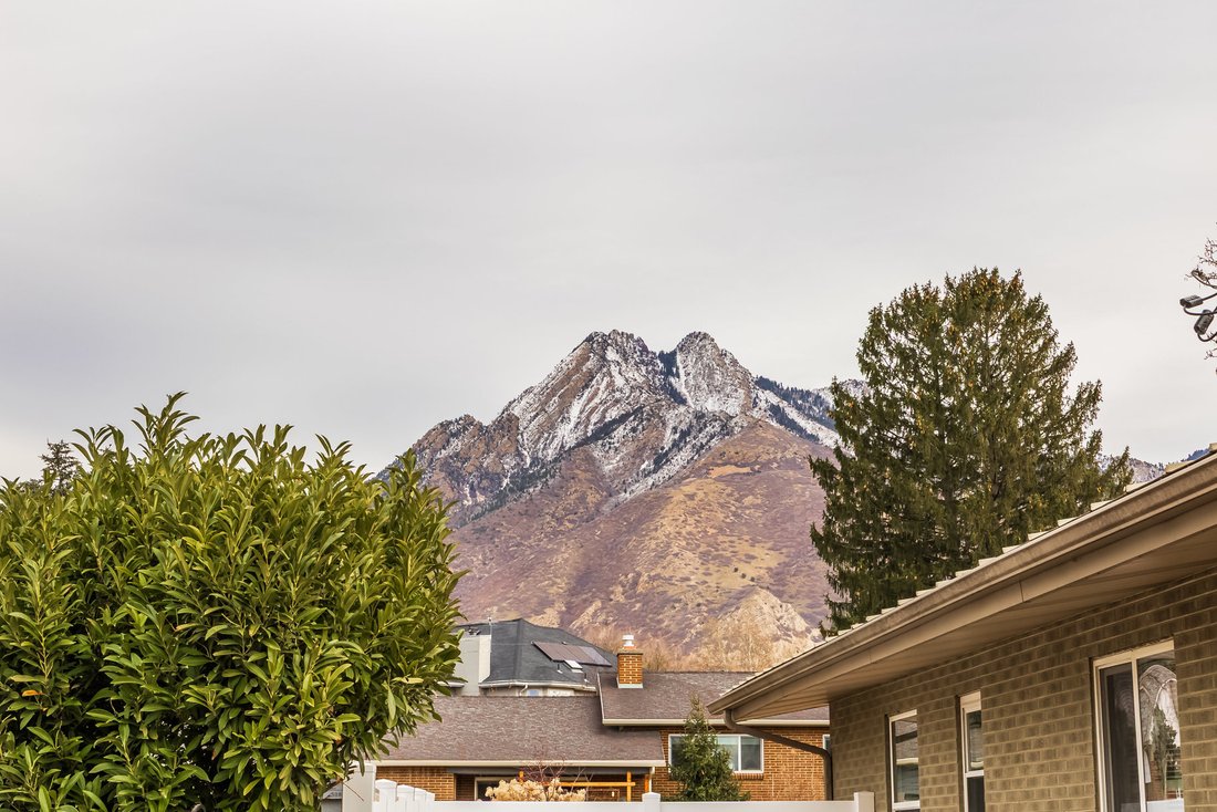Holladay Rambler With Mountain Views & In Holladay, Utah, United States ...