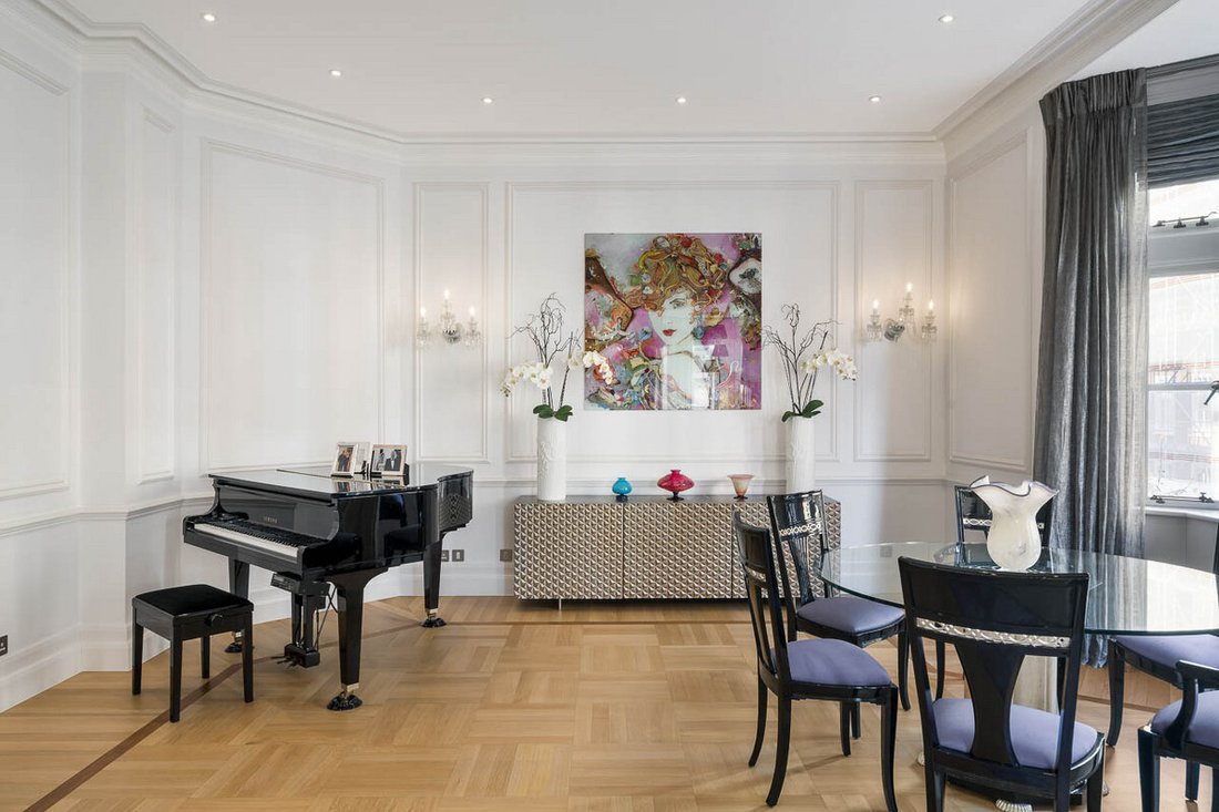 Apartment in Mayfair, Westminster, England 3 - 16786929