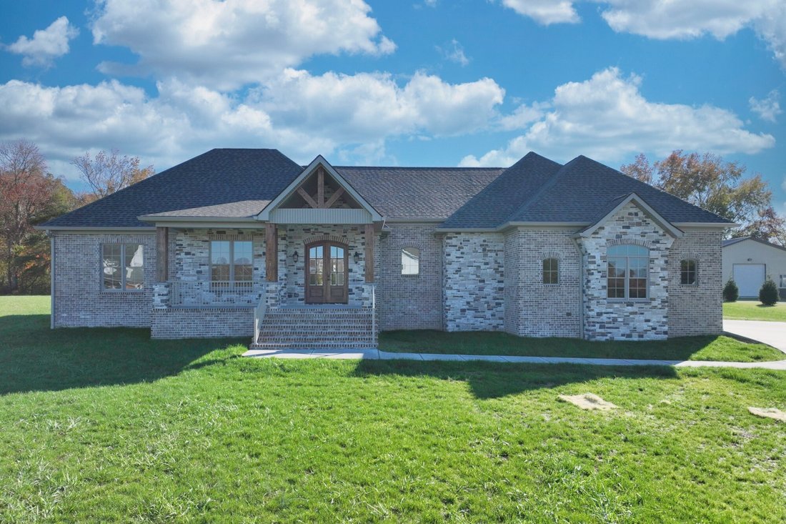 House in Tullahoma, Tennessee, United States 1 - 16790746