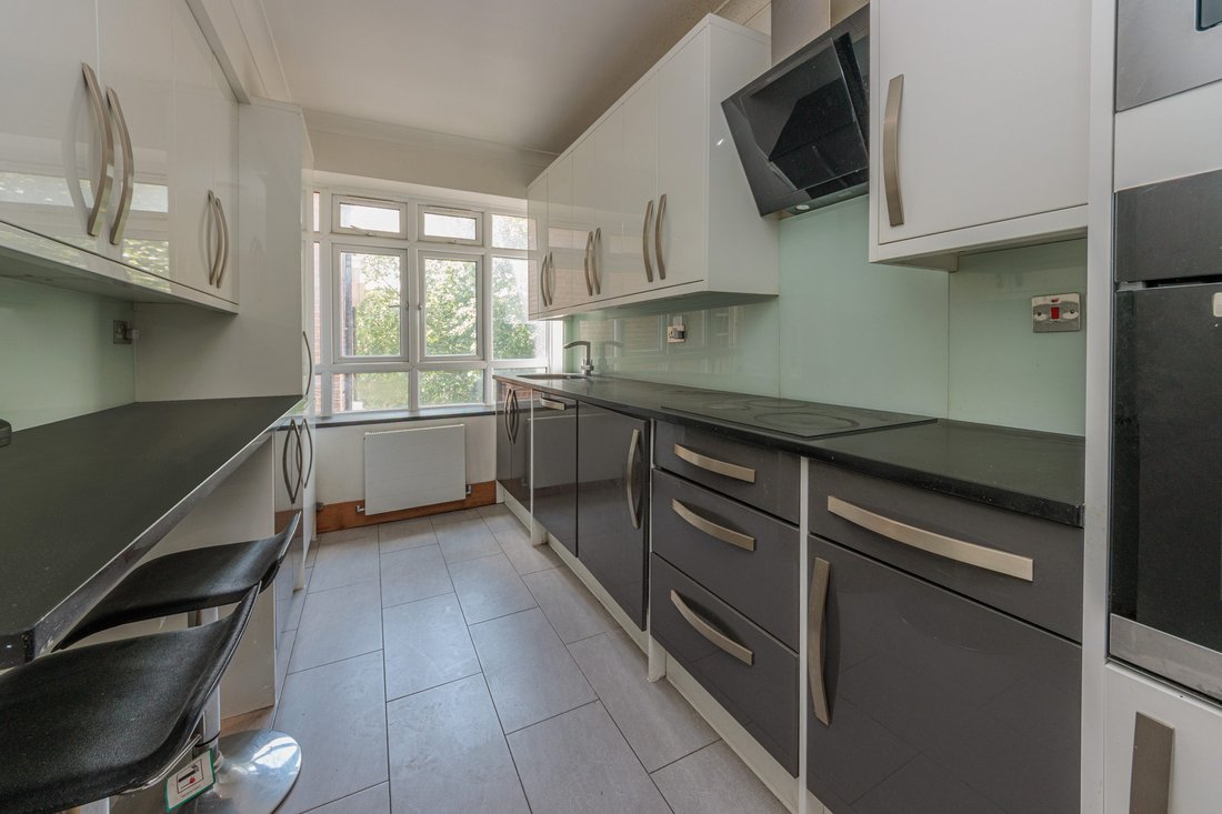 Apartment in Hyde Park, Westminster, England 5 - 16786724