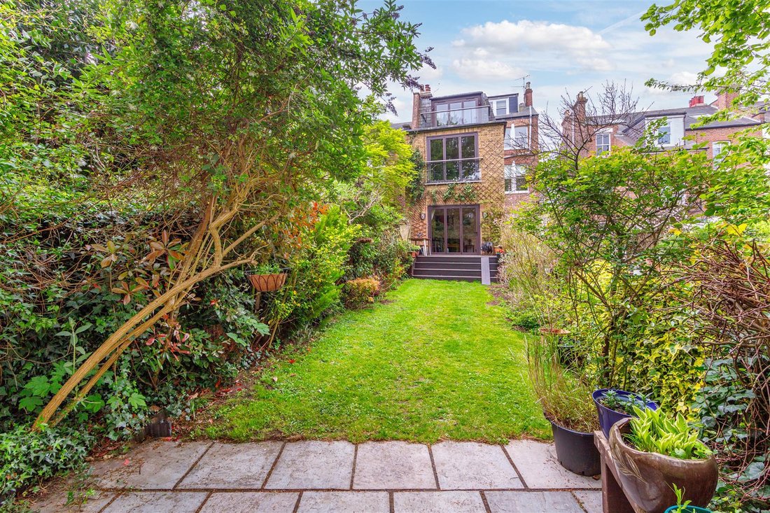 House in Holly Village, Haringey, England 2 - 16786580