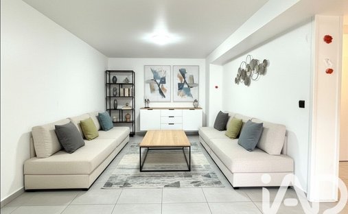 Castle for Sale in Saint-Leu-la-Forêt, Île-de-France, France