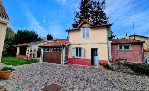 Château For Sale, 15 Rooms Le Vesinet 78110