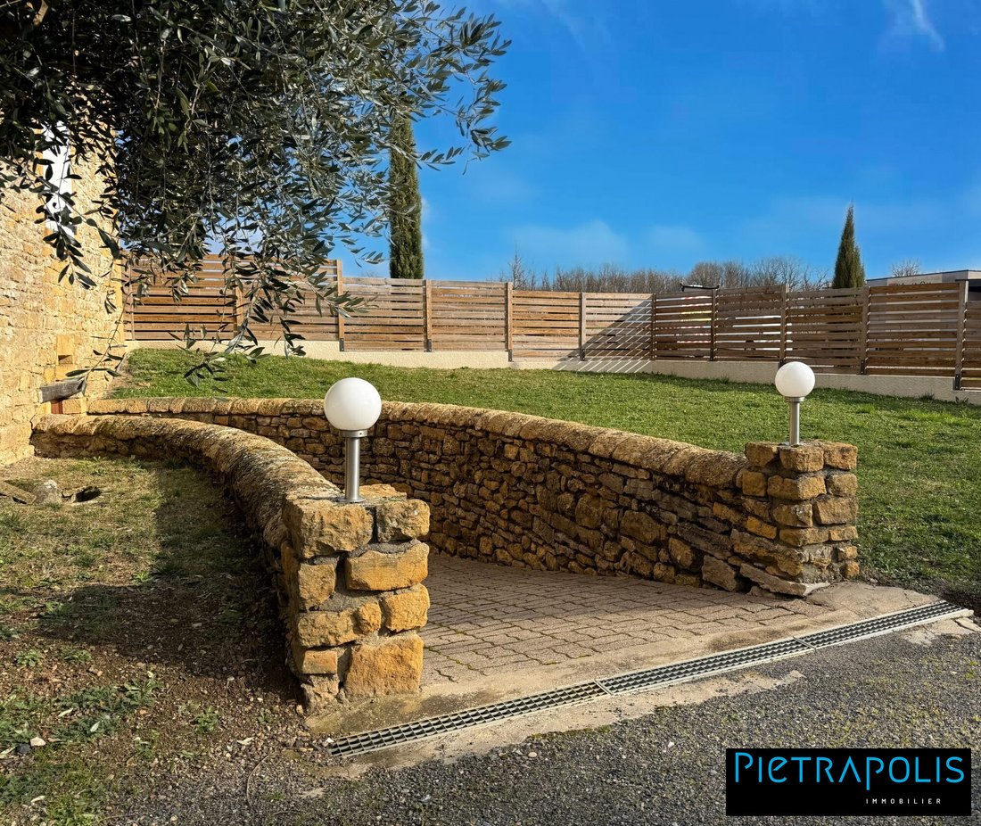 House in Nuelles, Saint-Germain-Nuelles, France 4 - 16401683