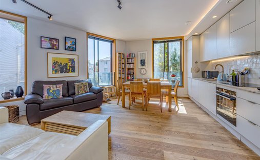 Apartment in Highgate, Haringey, England 1