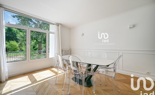 Château For Sale, 15 Rooms Le Vesinet 78110