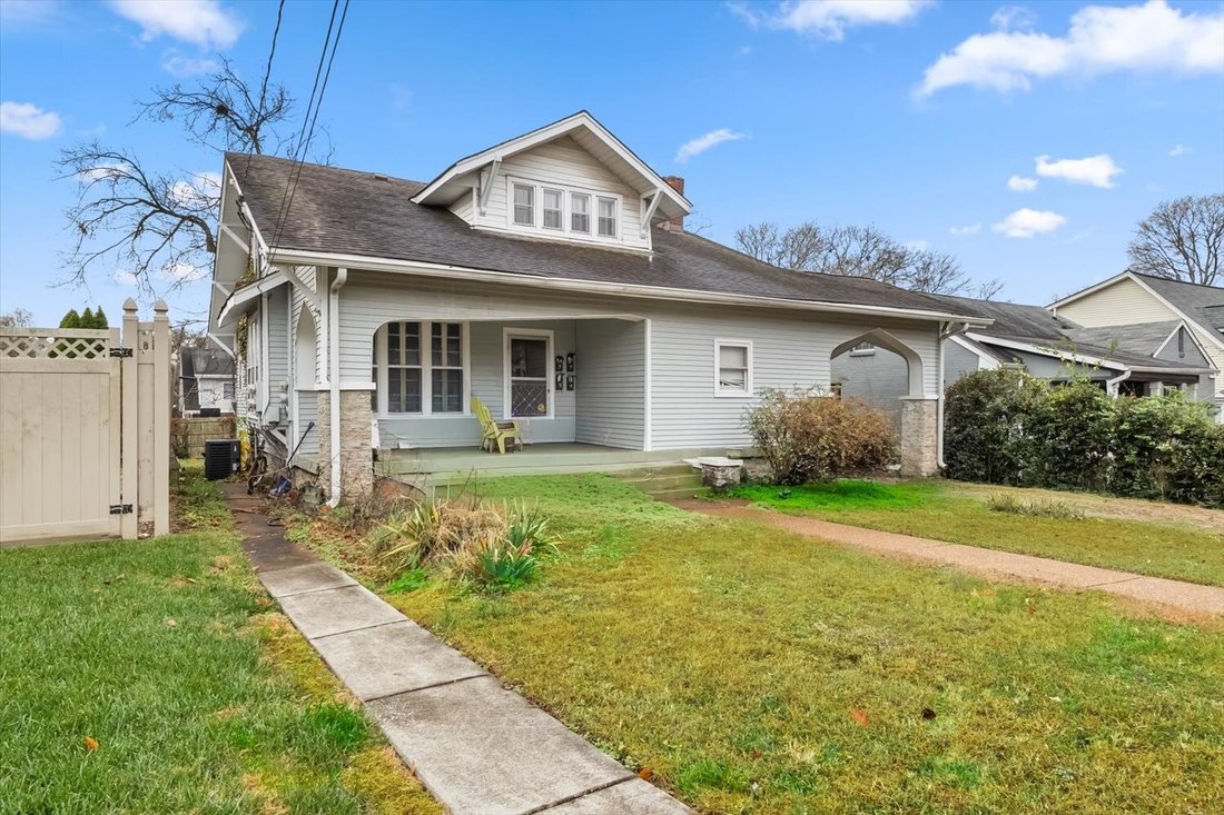 Nashville, Tennessee, United States 3 - 16790891