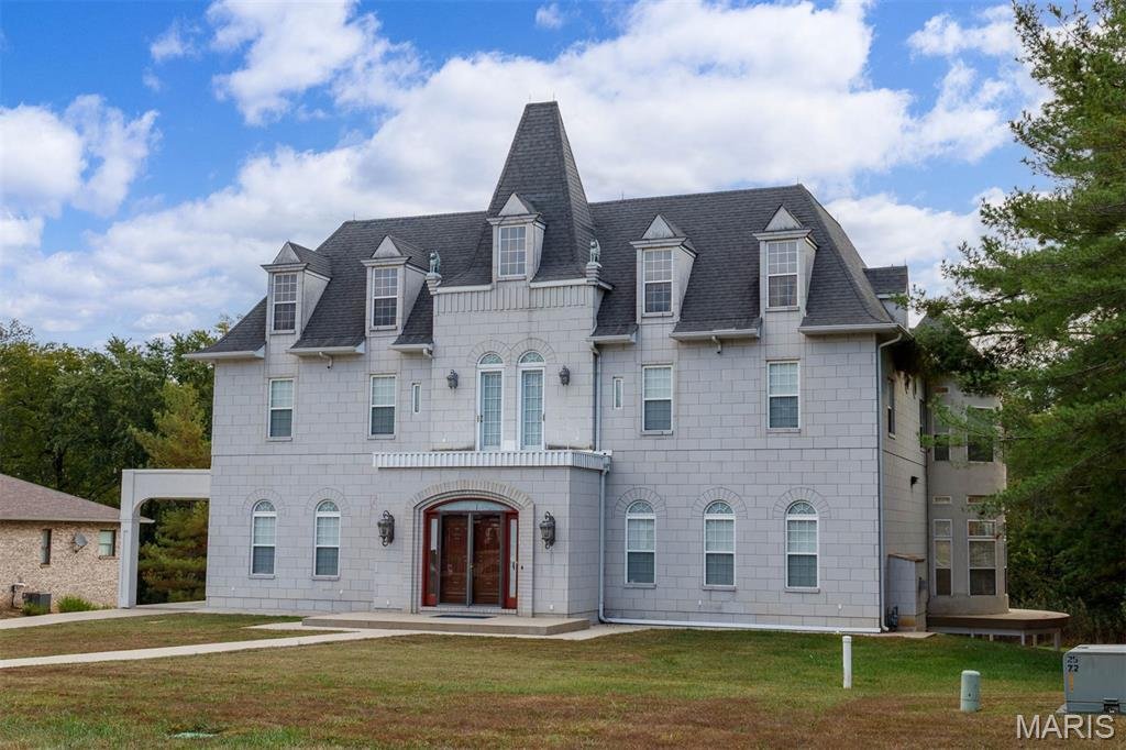 House in Centralia, Illinois, United States 3 - 16788672