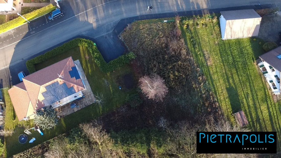Land in Ornex, Auvergne-Rhone-Alpen, Frankreich 1 - 16793536