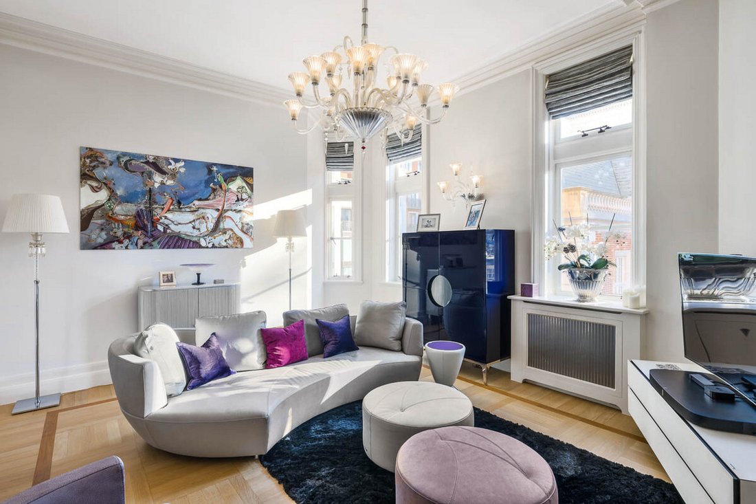 Apartment in Mayfair, Westminster, England 4 - 16786929