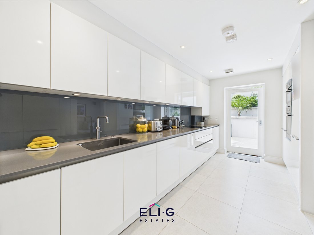 Apartment in Barnet, England 4 - 16786528