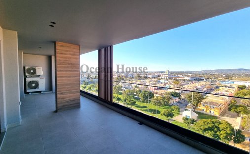 Penthouse in Faro (Se e Sao Pedro), Algarve, Portugal 1