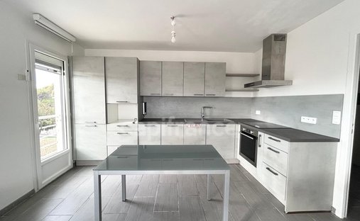 Castle for Sale in Mauguio, Occitanie, France