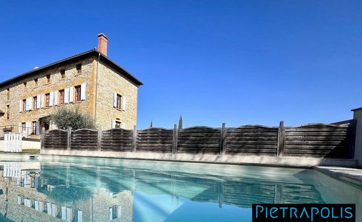Maison à Nuelles, Saint-Germain-Nuelles, France 1