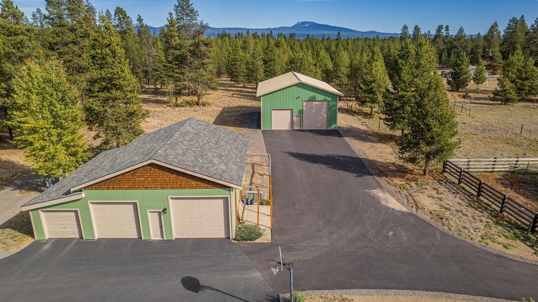 House in La Pine, Oregon, United States 3 - 16787232